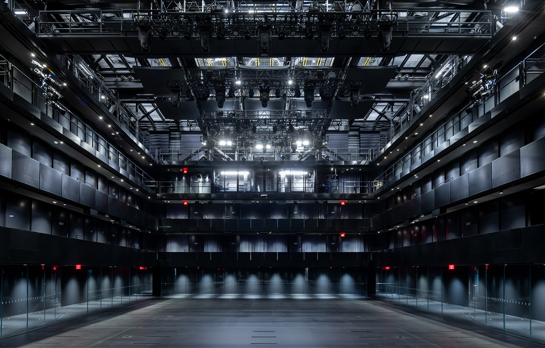 balony seats hang from gantries